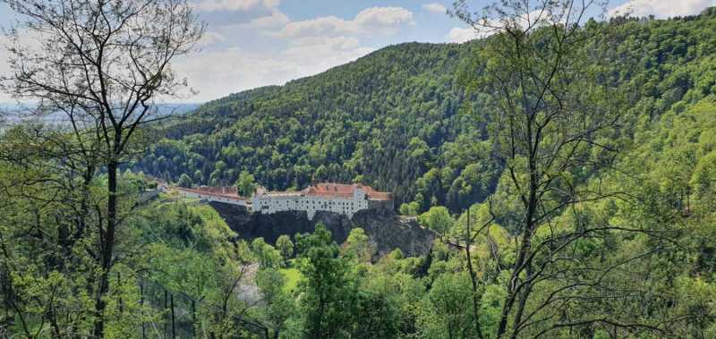 WhatsApp-Image-2025-04-30-at-14.25.14